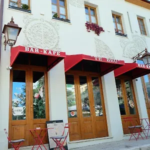 Tebeu Coffe And Bar Bed & Breakfast