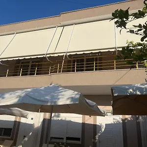 Apartmán Fatos 2 -apartments Near The, Vlorë