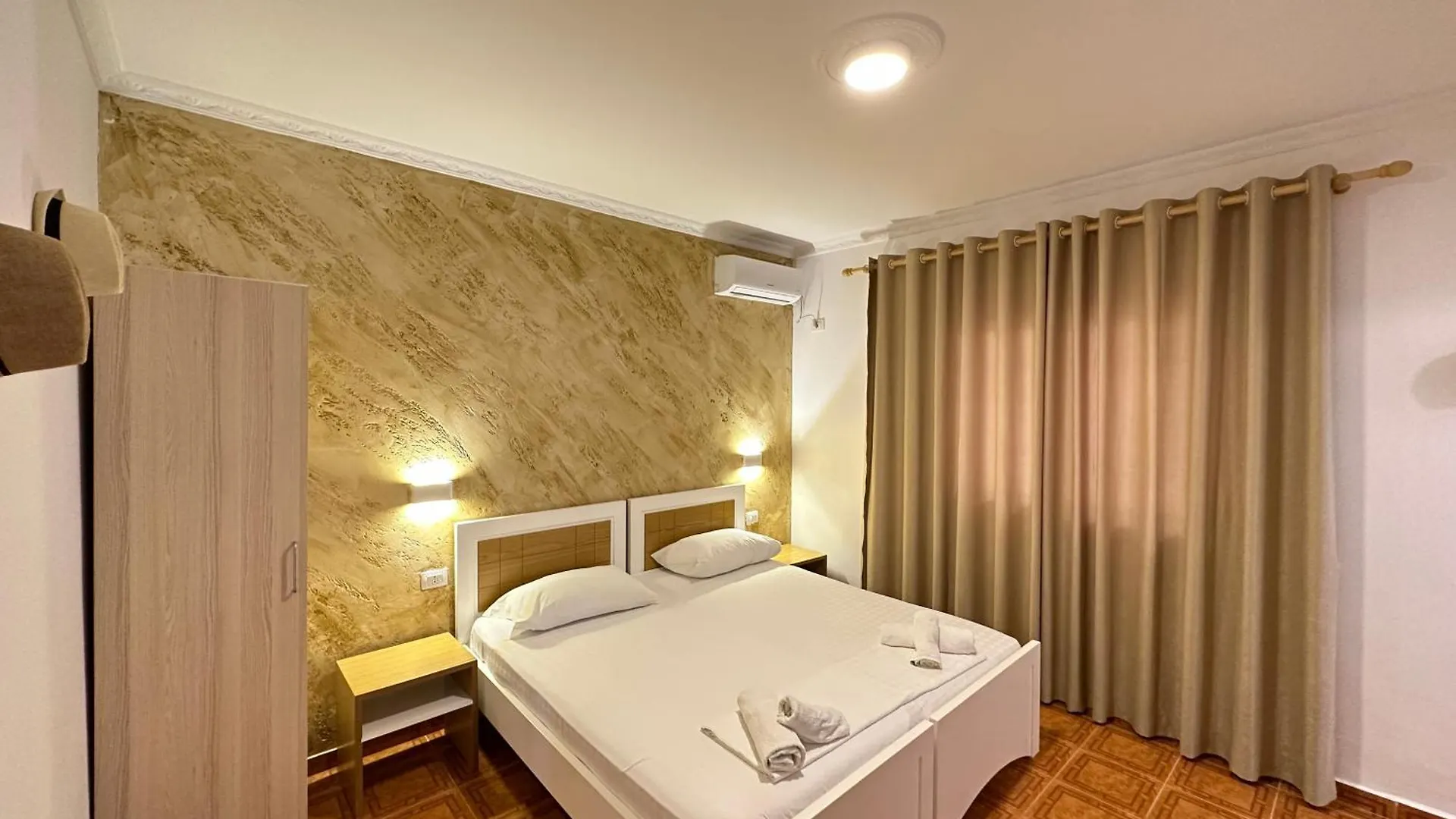 Anel Studios Vlorë 0*,