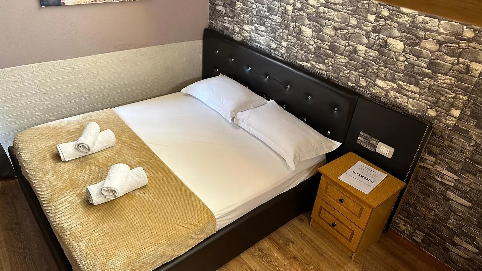 Aparthotel Anel Studios Vlore