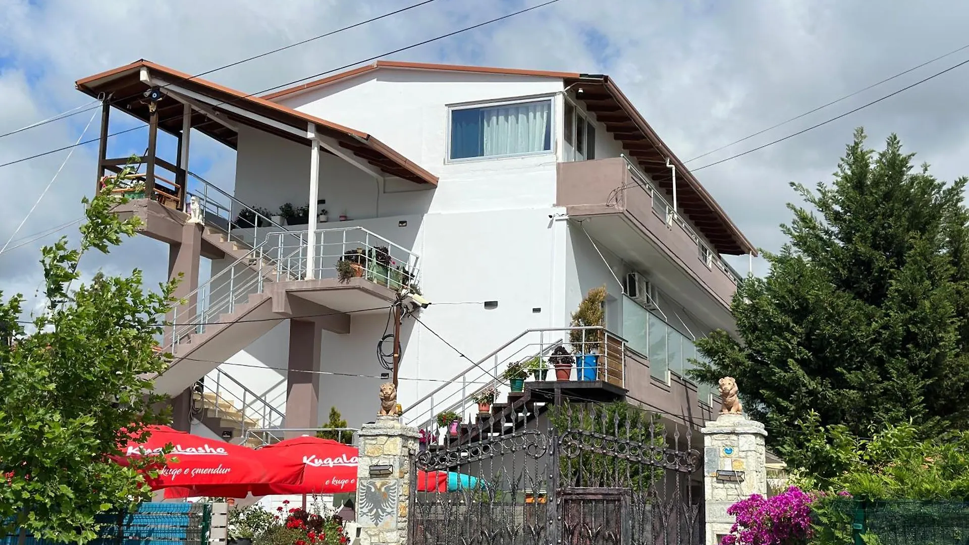 Anel Studios Vlore 0*,  Albania